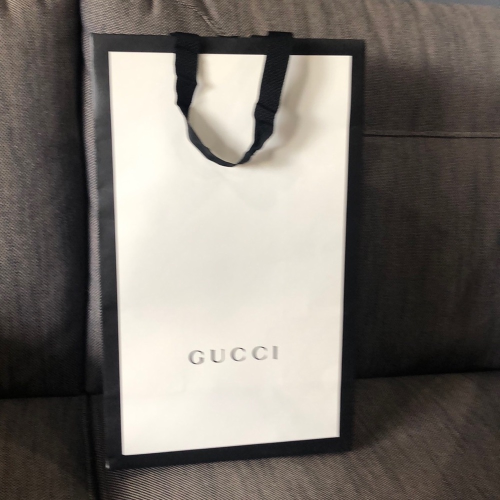 Gucci shopping bag